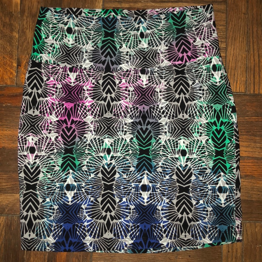 Skirt - Picture 2 of 4